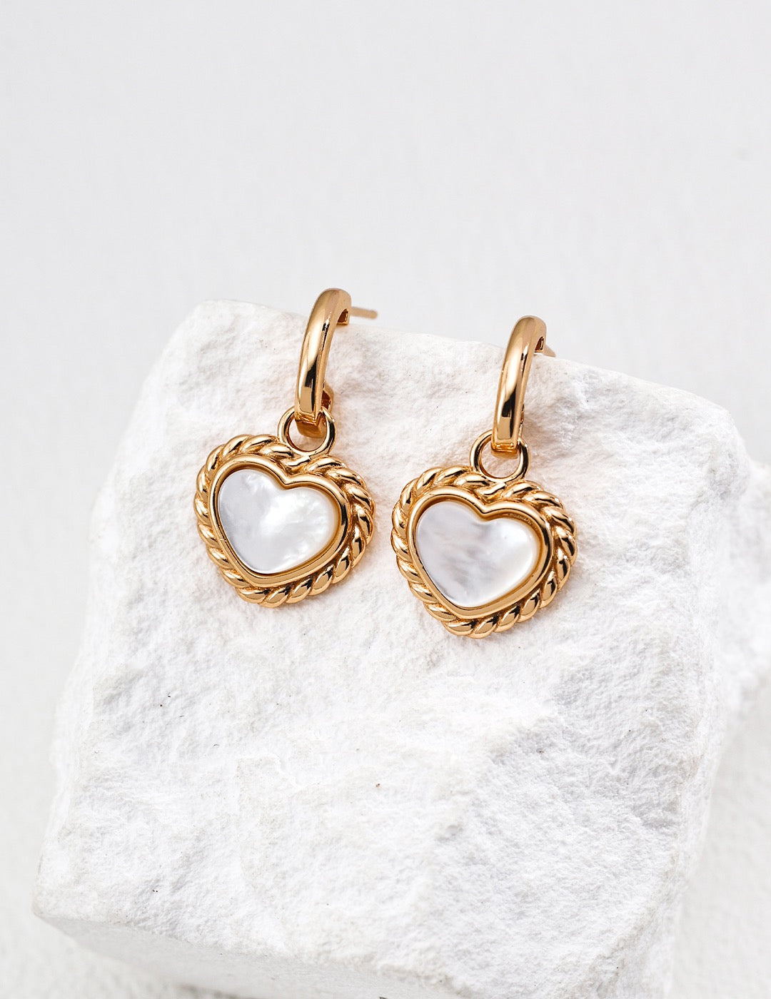 S925 Silver Vintage Natural White Mother-of-Pearl Heart Earrings